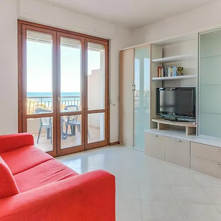 1 Bedroom Nice In Διαμέρισμα