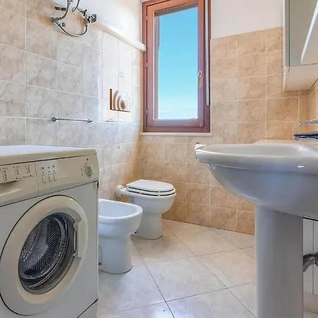 1 Bedroom Nice In Διαμέρισμα Αλγκέρο